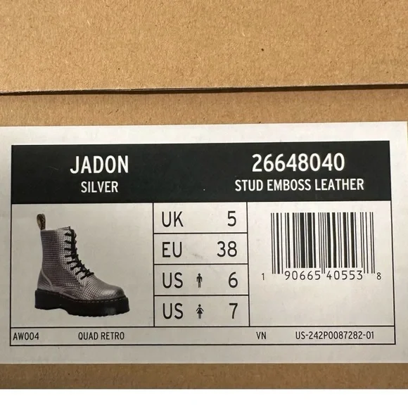 Dr. Martens Platform Boots - Jadon Stud Embossed Silver NWT NEW - Picture 6 of 7